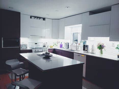 Smart Refrigerators in 2025: The Hub of Modern Kitchens