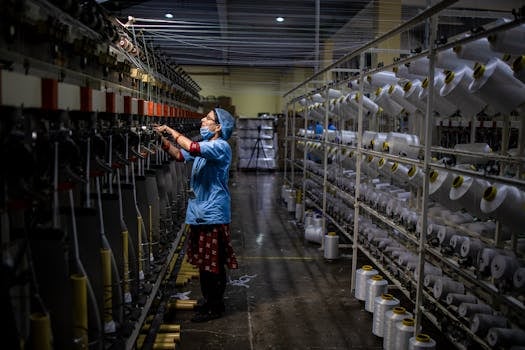 Supply Chain Disruptions: Impact on Gadget Manufacturing