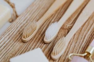Post-Plastic Travel: Sustainable Materials for a Greener Future