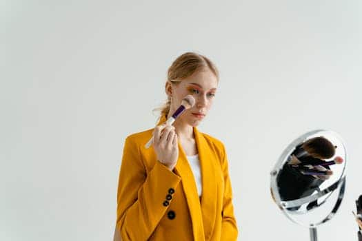 Smart Mirrors with AI Skincare Analysis: Personalized Beauty Advice