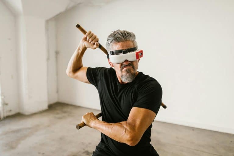 Virtual Reality Training for Real Estate Professionals: Immersive Experiences