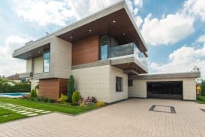 Navigating Economic Uncertainties: The Global Real Estate Market in 2025.