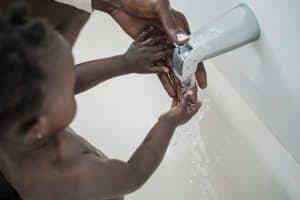 Connected Kitchen Faucets: Voice-Controlled Water Flow and Temperature