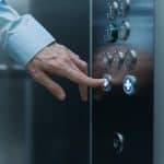 Neuralink-Controlled Travel: Brain-Computer Interfaces for Enhanced Experiences