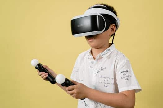 Holographic Displays: Emerging Tech for Immersive Experiences